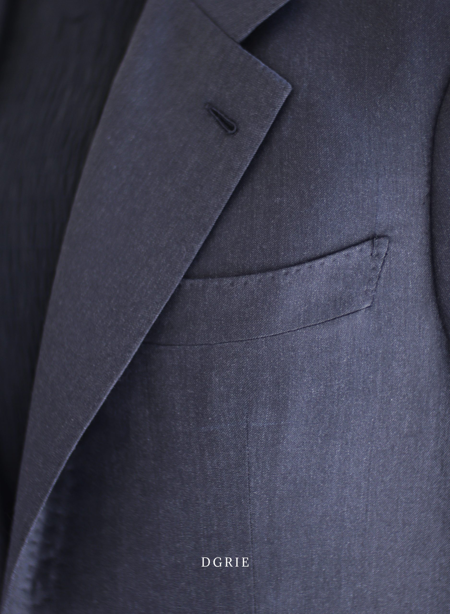 ตัดสูทหางม้าสีเทาเข้ม DGRIE DARK GREY FULL CANVAS SUITS