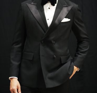 ตัดสูททักซิโด้ Black Tuxedo Classic Peak Lapel Satin Trim