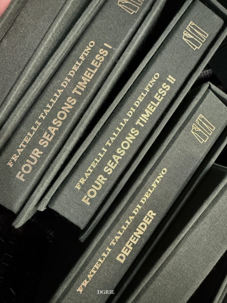 ตัดสูทผ้าอิตาลี DGRIE - Fratelli Tallia di Delfino