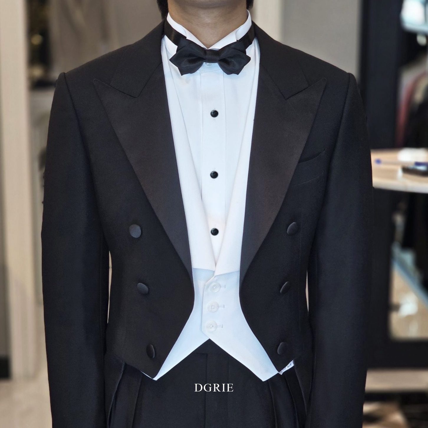 Wingtip Shirt หนึ่งในเสื้อเชิ้ตที่มีความเป็นทางการมากที่สุด