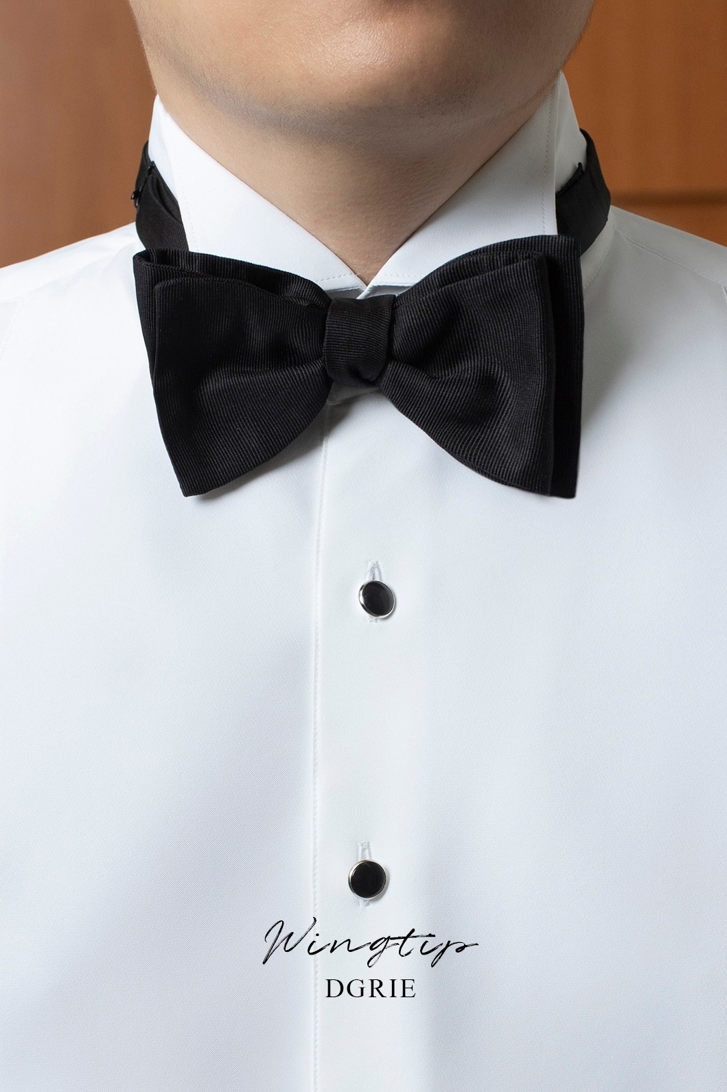 Wingtip Shirt หนึ่งในเสื้อเชิ้ตที่มีความเป็นทางการมากที่สุด