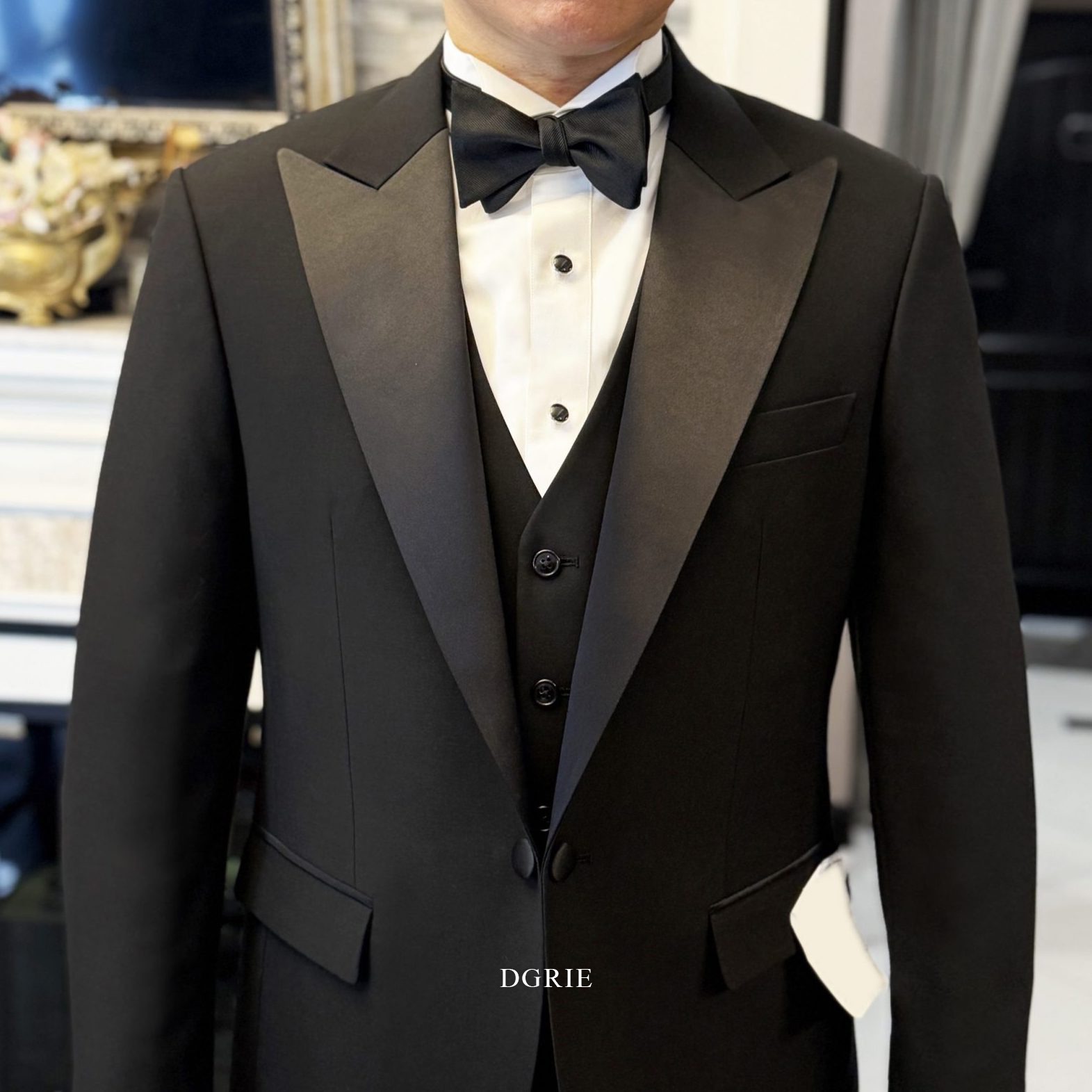 Wingtip Shirt หนึ่งในเสื้อเชิ้ตที่มีความเป็นทางการมากที่สุด