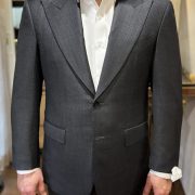 DGRIE ตัดสูทหางม้า Bespoke Full Canvas Peak lapel Grey Suits