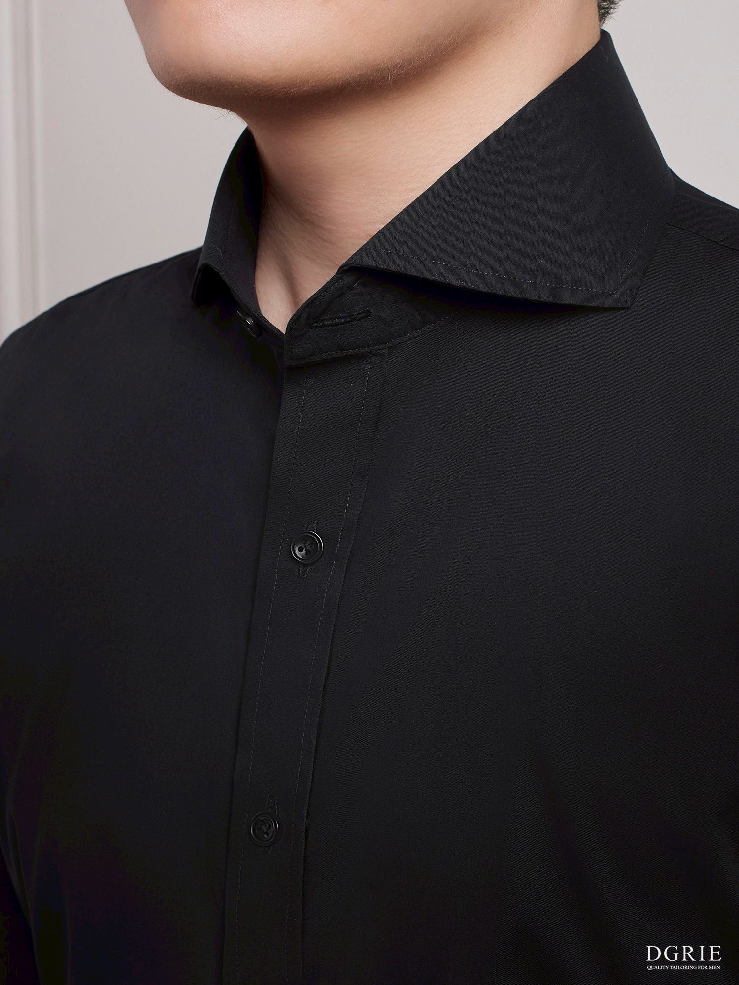เสื้อเชิ้ต Noir Black B/B Cutaway Collar Cotton Shirt