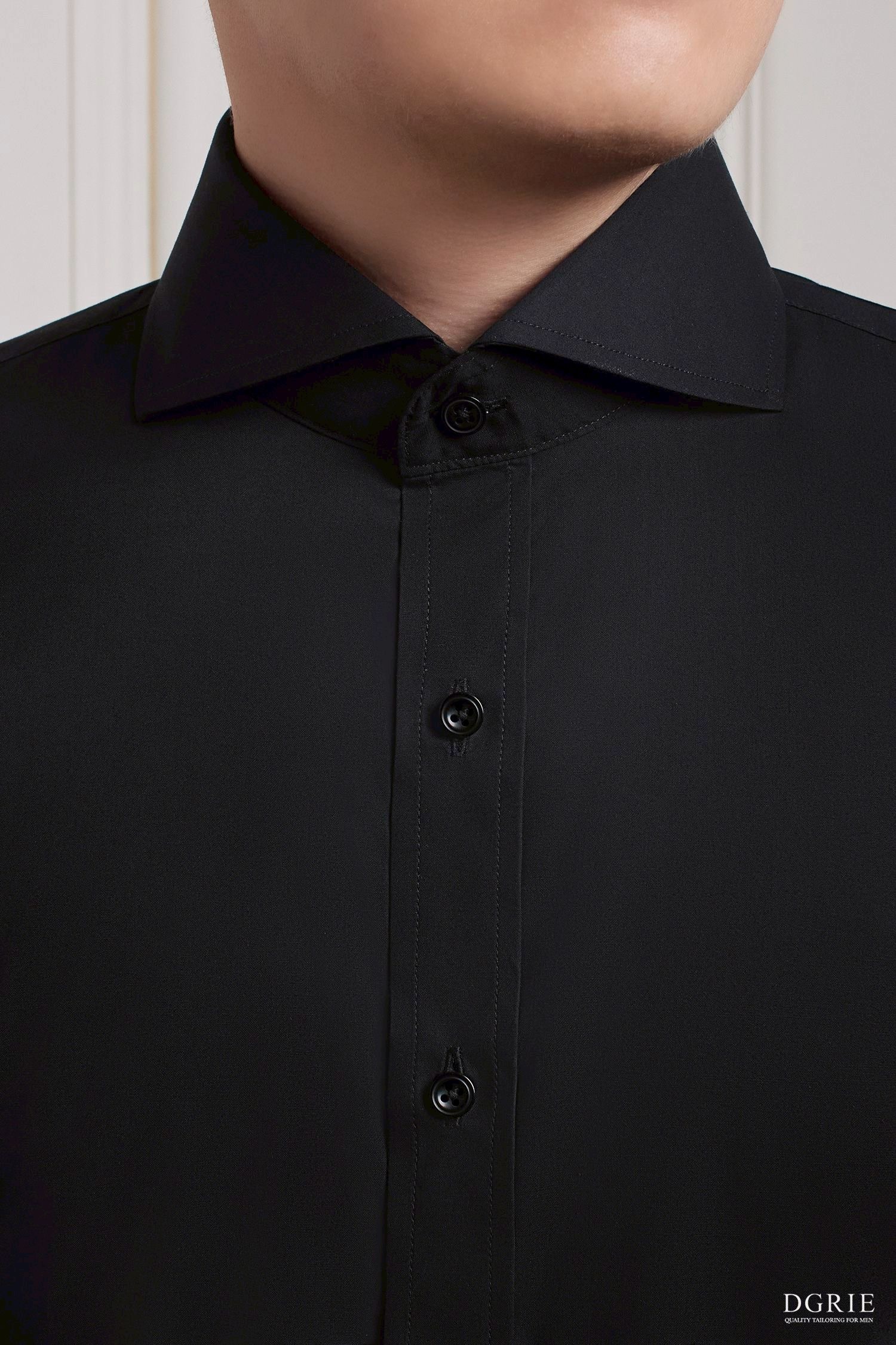 เสื้อเชิ้ต Noir Black B/B Cutaway Collar Cotton Shirt