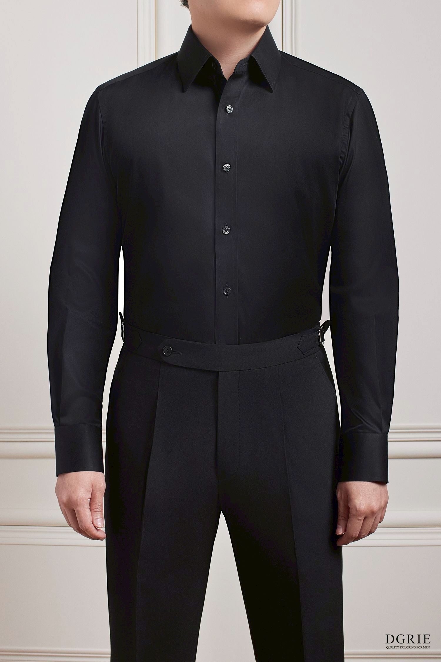 เสื้อเชิ้ตสีดำ - Super Black Cotton MOP Button Spread Collar Shirt
