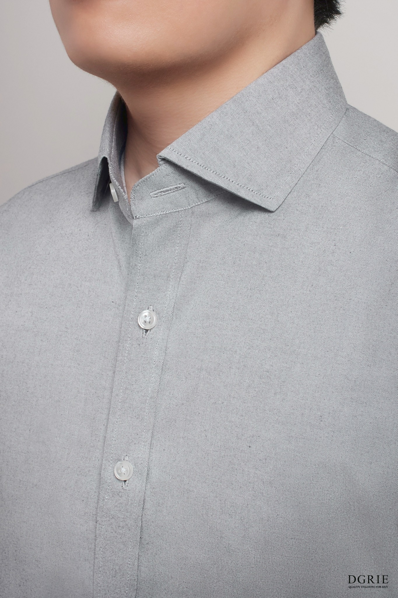 E626C4A5-B1A3-4262-AC81-131EDF89630D เสื้อเชิ้ตสีเทา Cloud Gray Round Spread Collar Oxford Cotton Linen Shirt