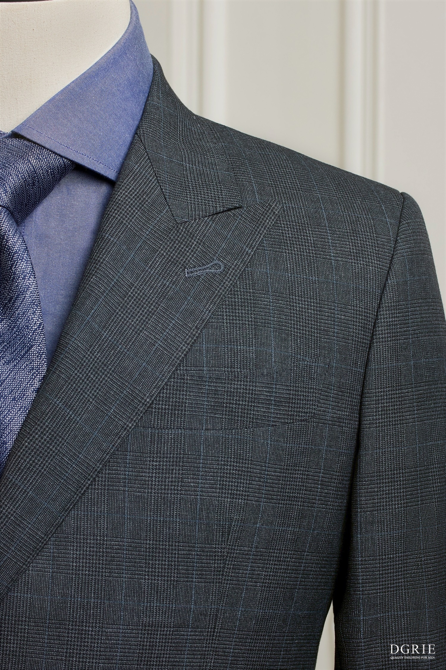 Dark Gray Wool Glen Check Double-Breasted Peak Lapel Jacket