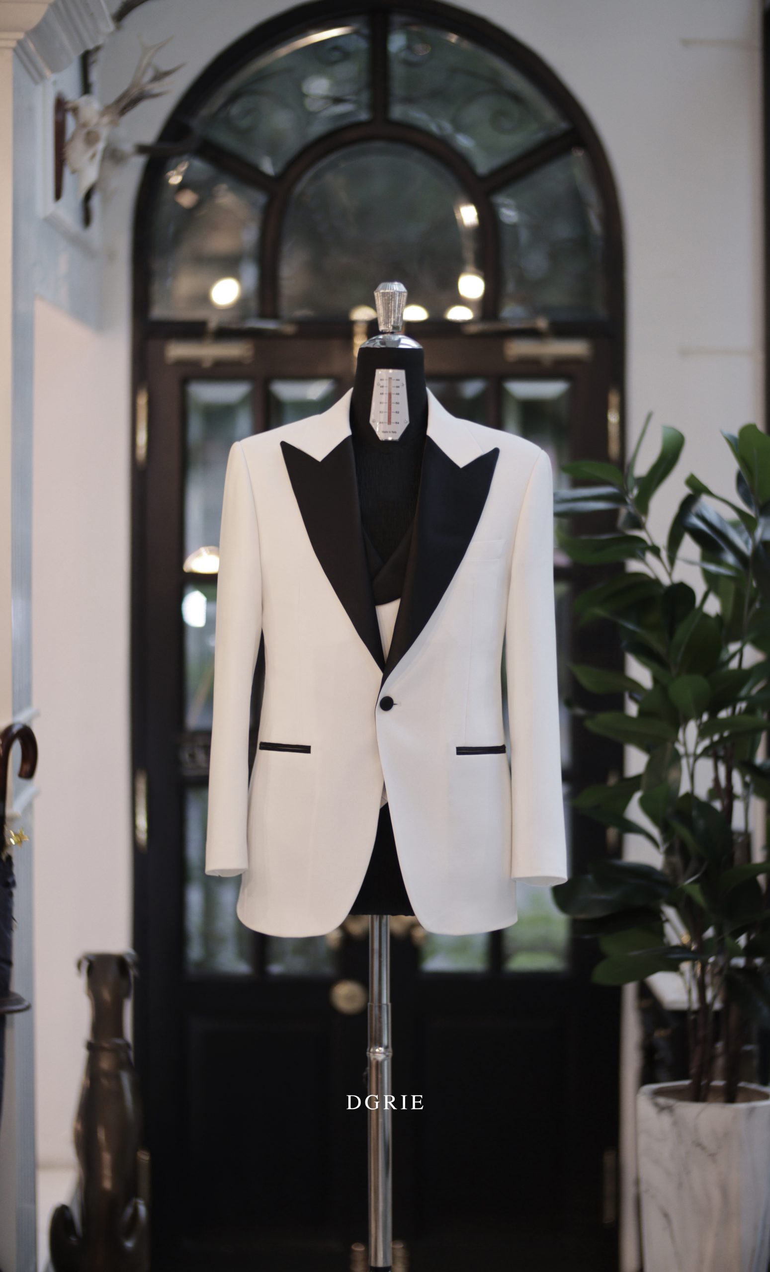 DGRIE Black Tie (Tuxedo Suit) เสื้อสูท (Dinner Jacket)