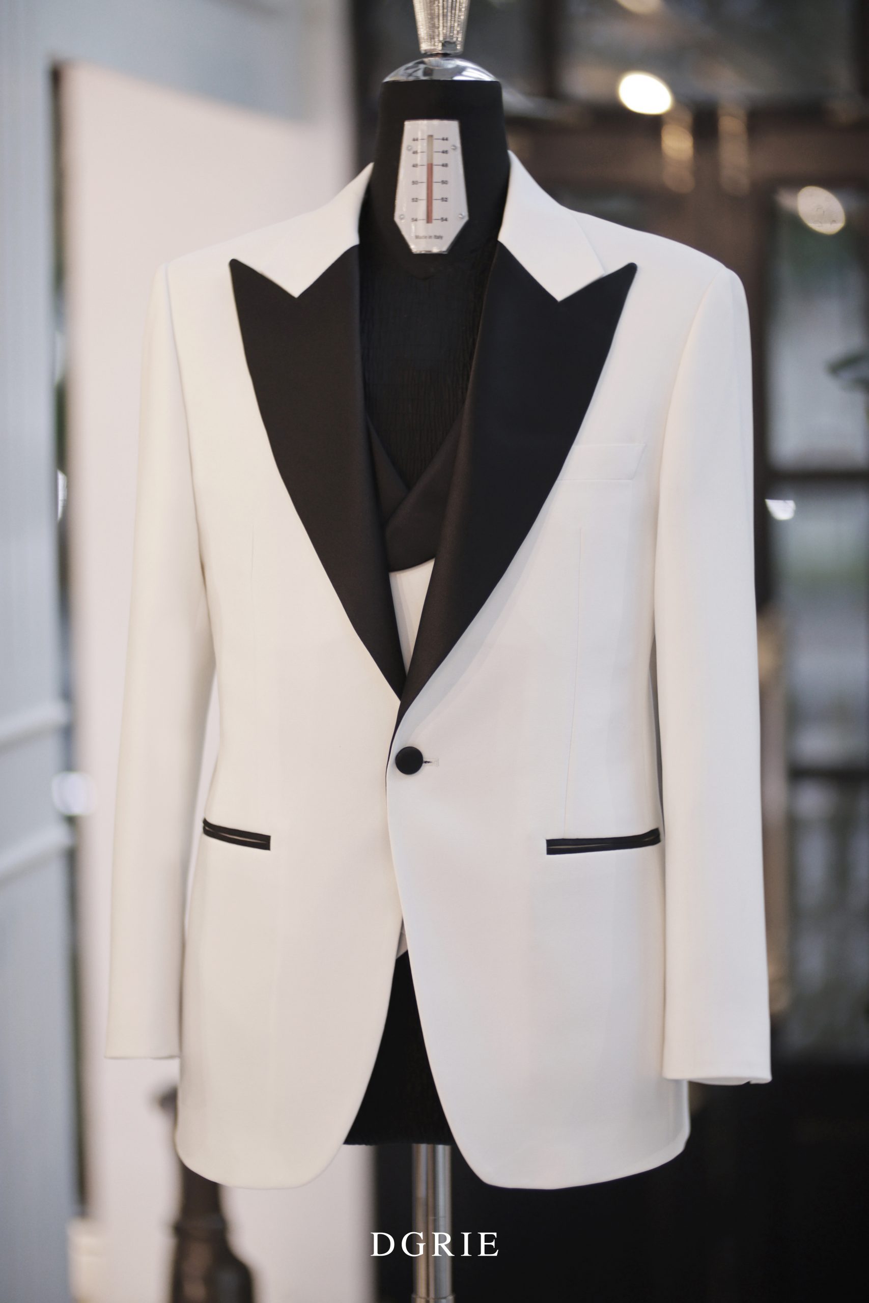 DGRIE Black Tie (Tuxedo Suit) เสื้อสูท (Dinner Jacket)