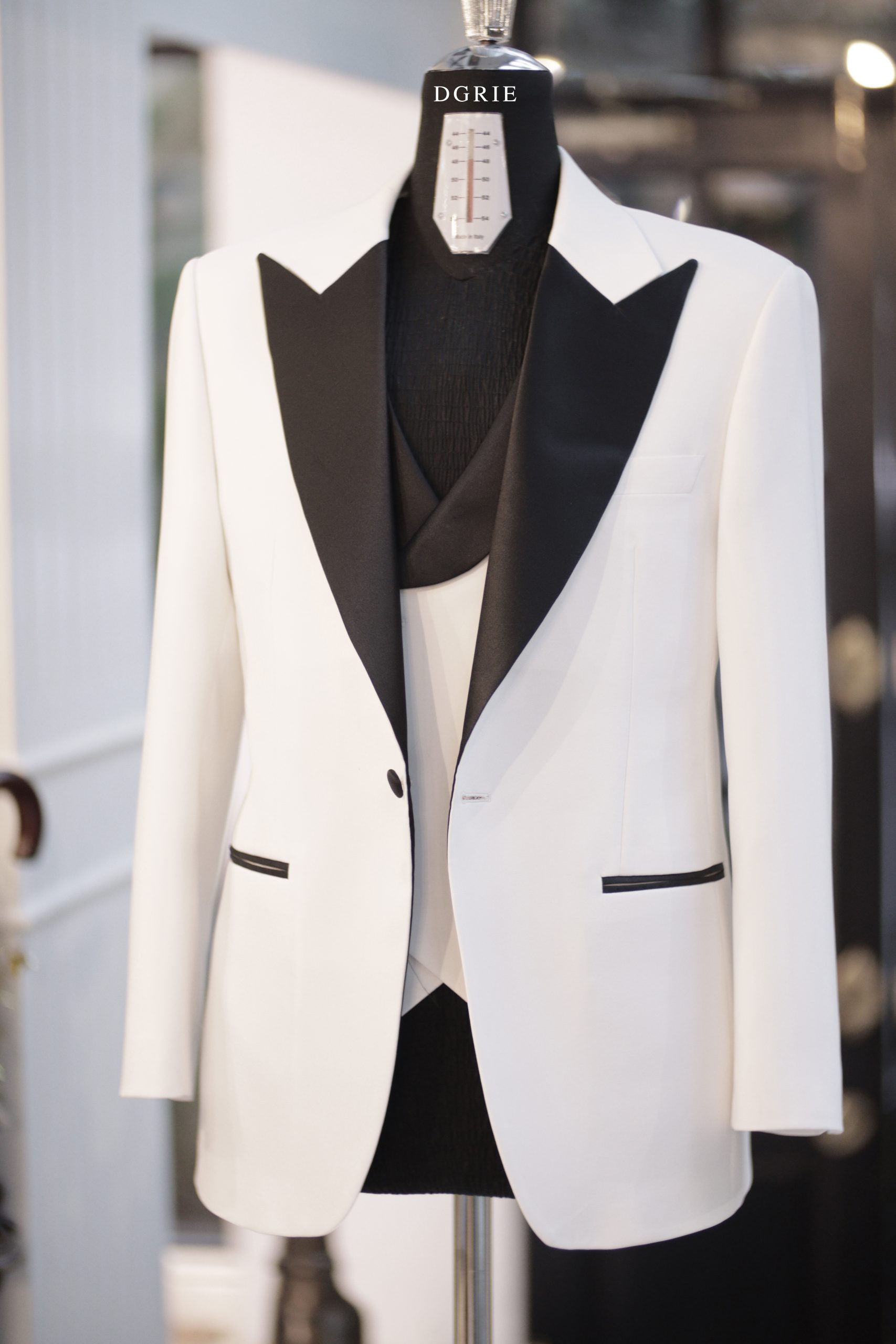 DGRIE Black Tie (Tuxedo Suit) เสื้อสูท (Dinner Jacket)