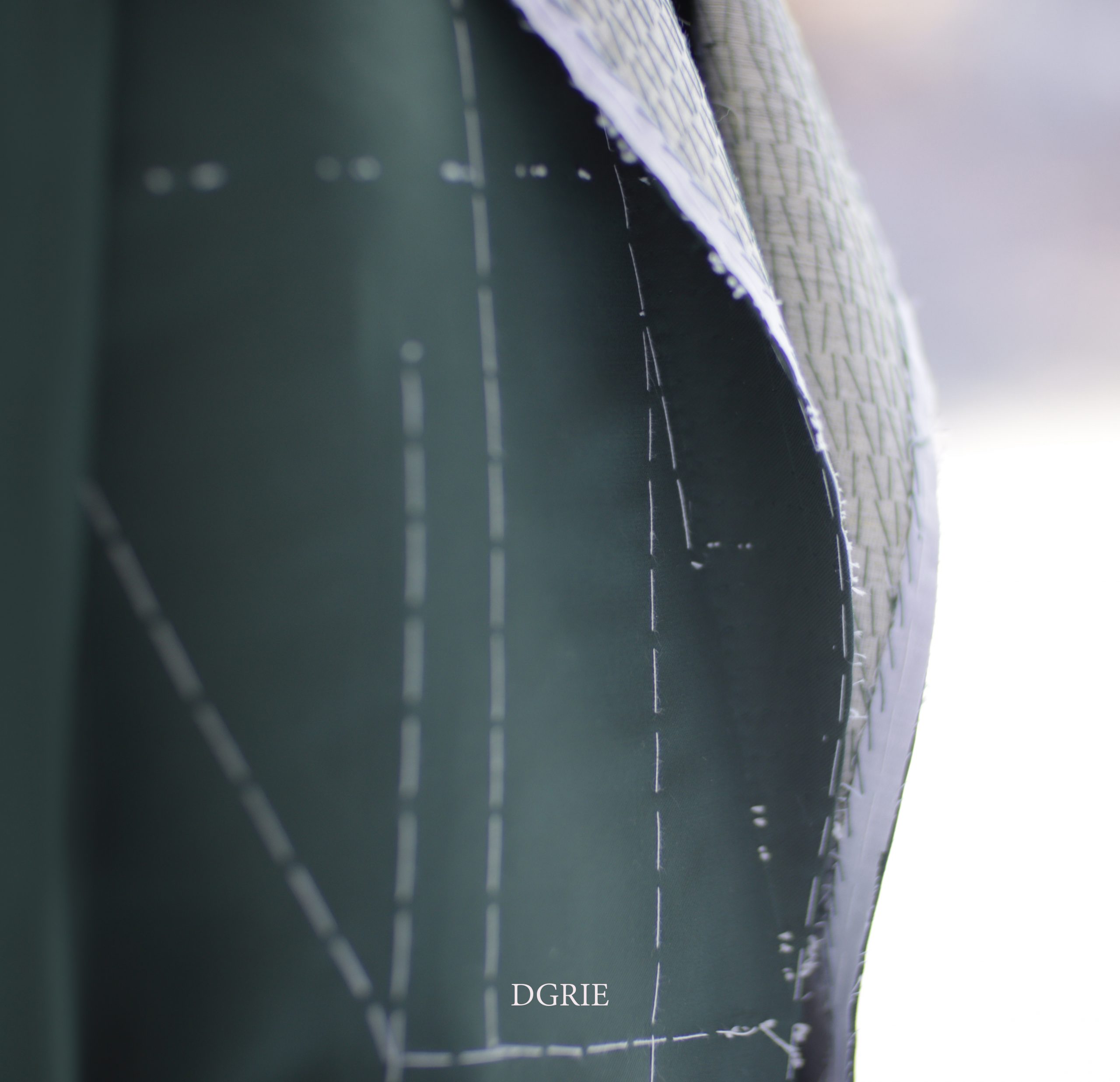 DGRIE - Full Canvas Green Suits ตัดสูทหางม้า ปกแหลม Peak Lapel