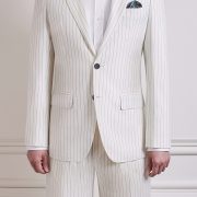 สูทลายทาง DGRIE Porcelain White Pinstripe Notch Lapel Blazer