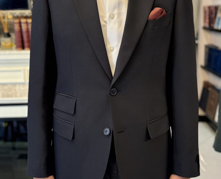 DGRIE - Dark Navy Classic Single-Breasted Suit
