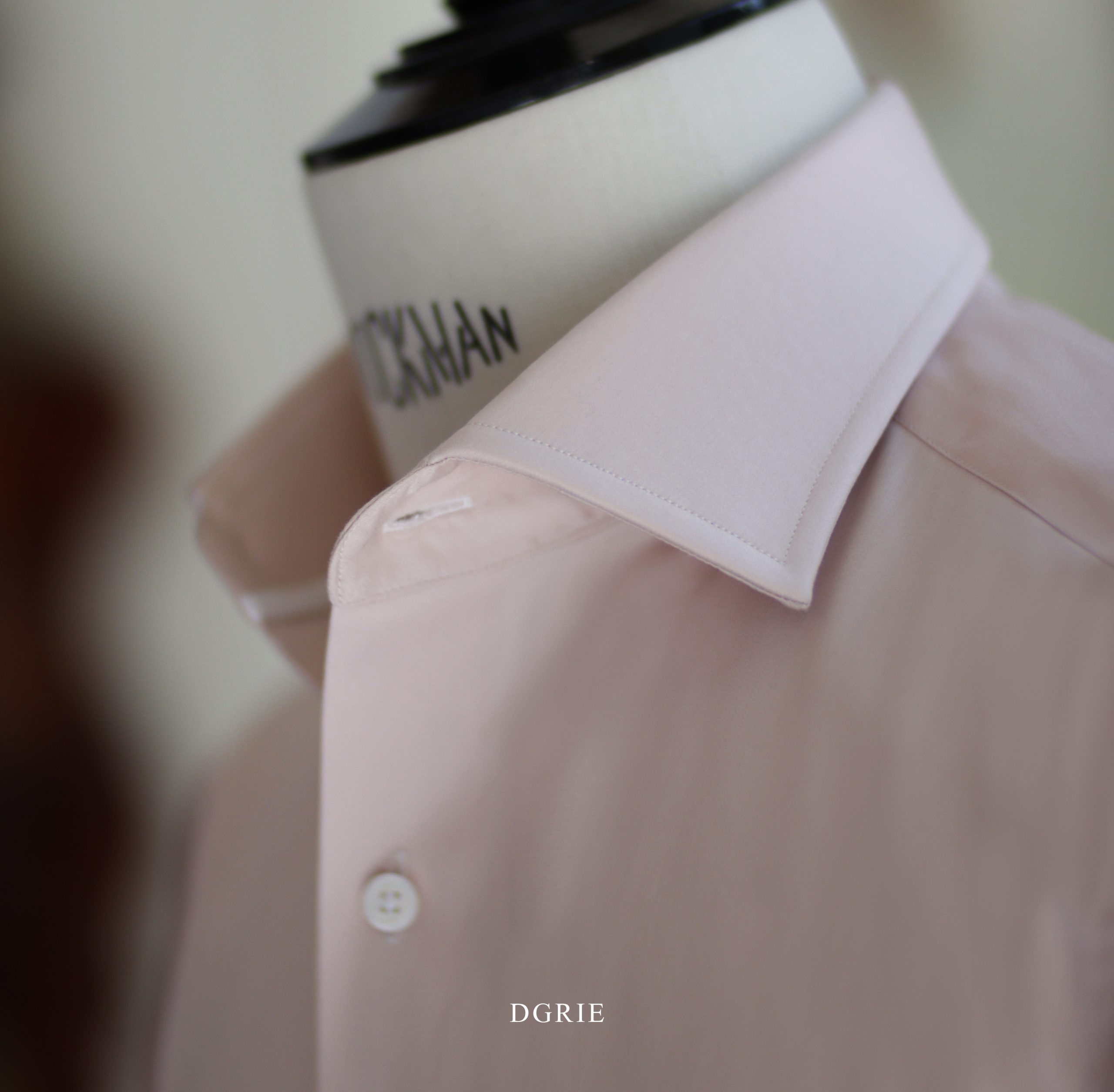 เสื้อเชิ้ตสีชมพูอ่อน DGRIE Pale Pink Edge Spread Collar Shirts