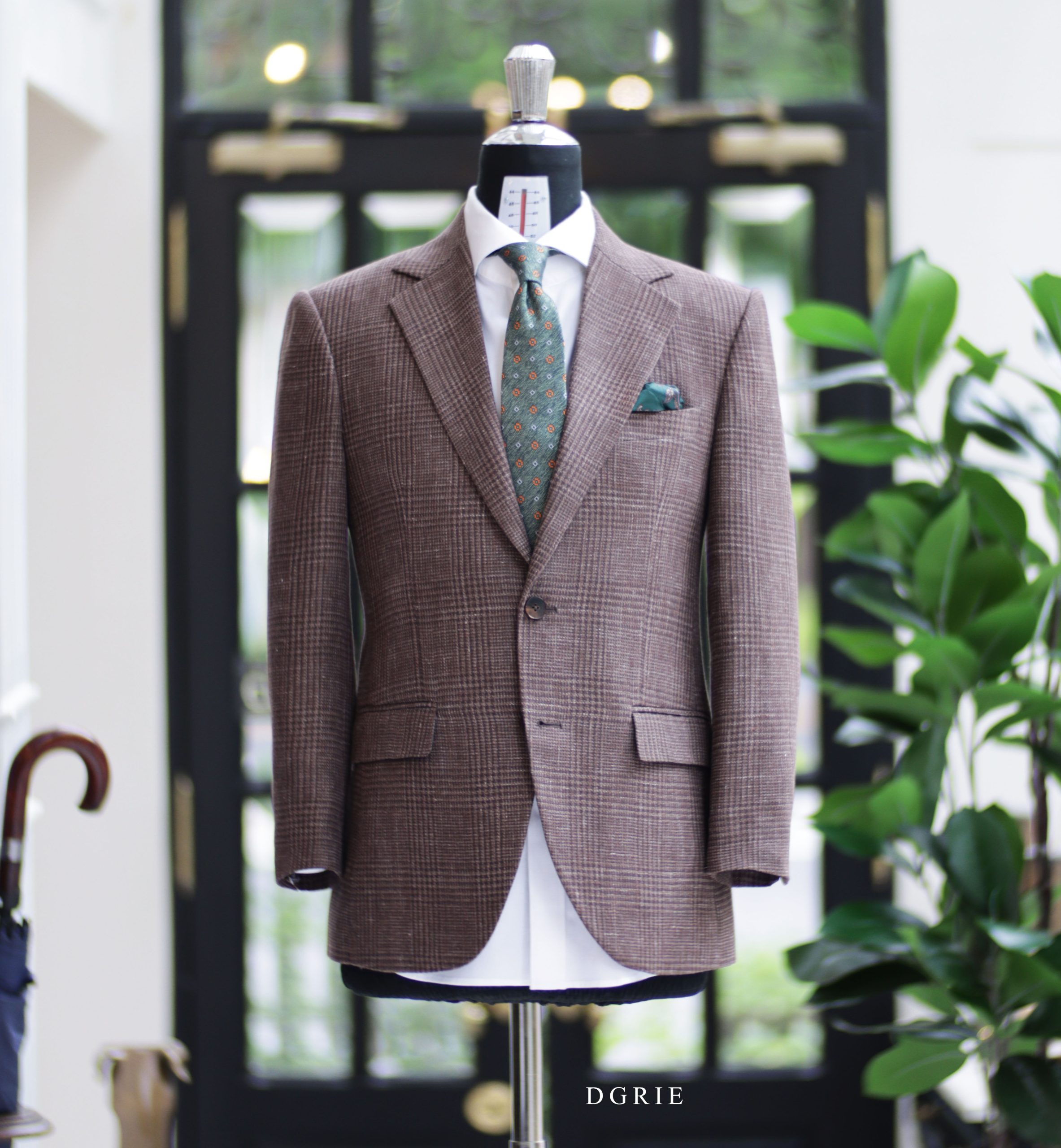 DGRIE Italy Check Irish Linen Roped Shoulder Suits