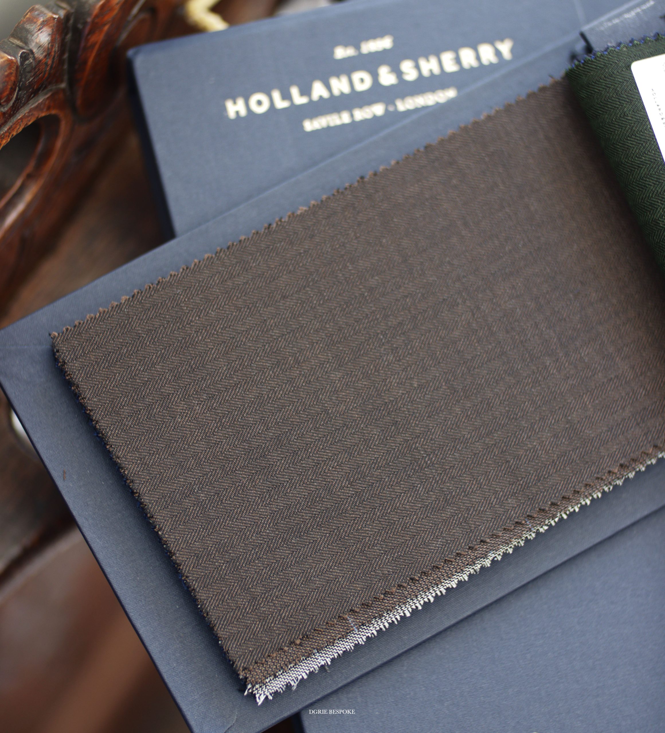 DGRIE x Holland & Sherry ECO-TRAVELLER®, BESPOKE #31, AIRESCO