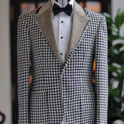Bespoke Houndstooth Jacket: The Art of Full Canvas & Carnet (Ferla Summer)
