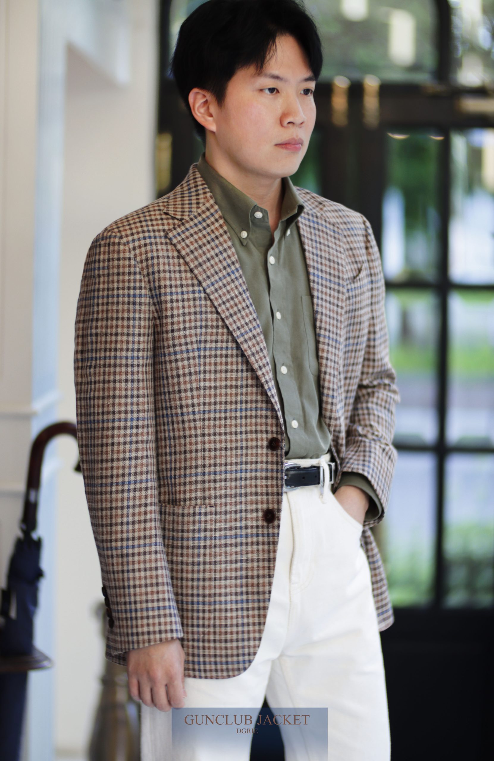 The Classic Gunclub Jacket: เรียบหรู คลาสสิก และรีแลกซ์ในลุคเดียว 7 The Classic Gunclub Jacket: เรียบหรู คลาสสิก และรีแลกซ์ในลุคเดียว