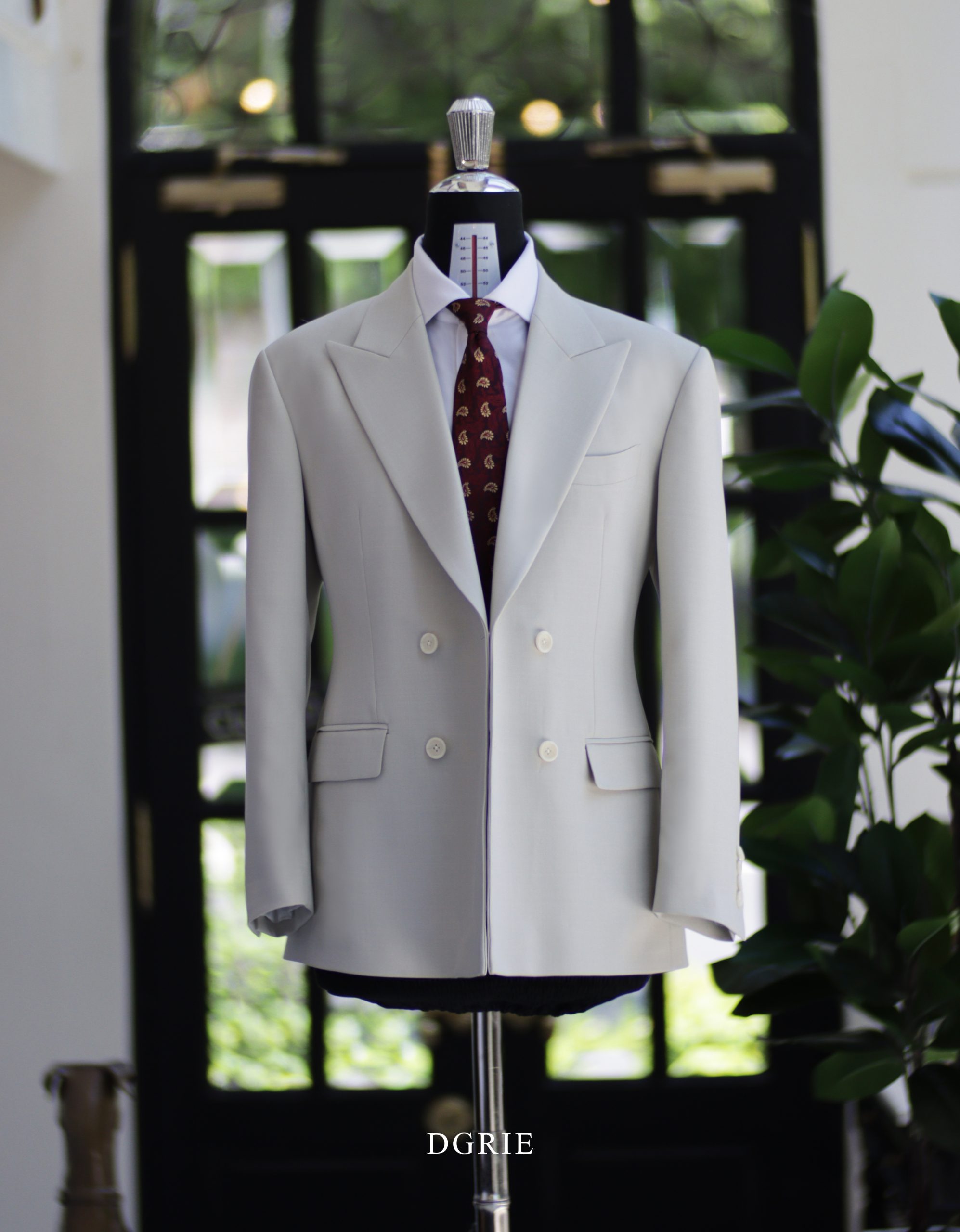 DGRIE Double-Breasted 4-Button Wide Peaked Lapels Suits