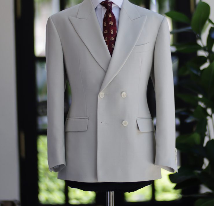 DGRIE Double-Breasted 4-Button Wide Peaked Lapels Suits 16 DGRIE Double-Breasted 4-Button Wide Peaked Lapels Suits