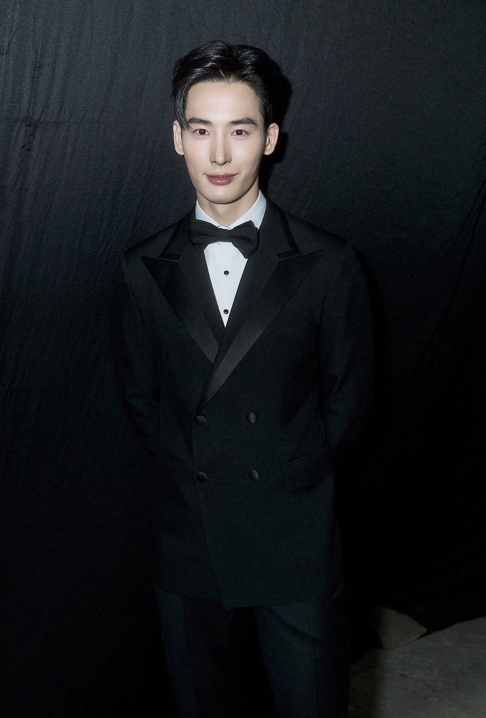 DGRIE Spotlight: Choi Seung Ho | VBC Classic Black Tuxedo Suits 6 DGRIE Spotlight: Choi Seung Ho | VBC Classic Black Tuxedo Suits