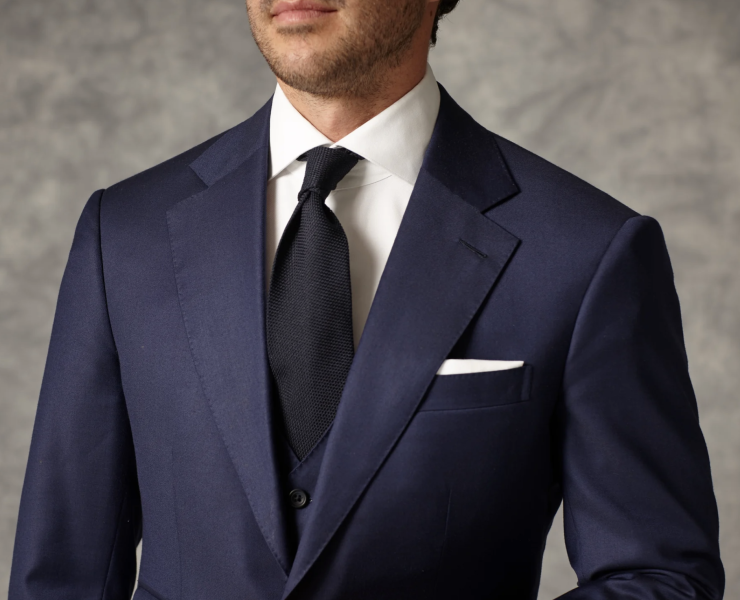 ความแตกต่างระหว่างสูทสไตล์อังกฤษ (British Suit) และสูทสไตล์อิตาลี (Italian Suit)
