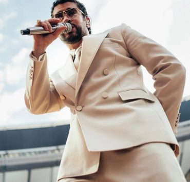 Bad Bunny Oversize Suits - DebiTirarMasFotos