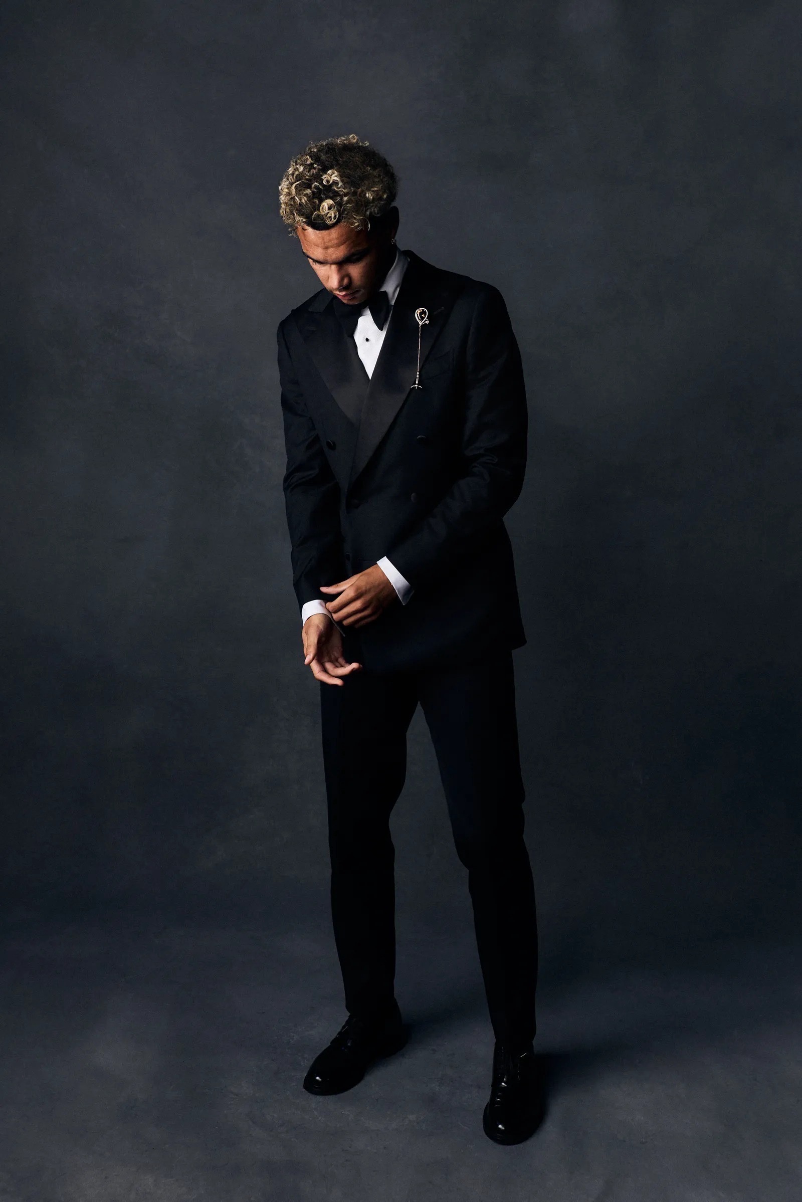 Black-Tie looks of world-class soccer stars at PFA 2026