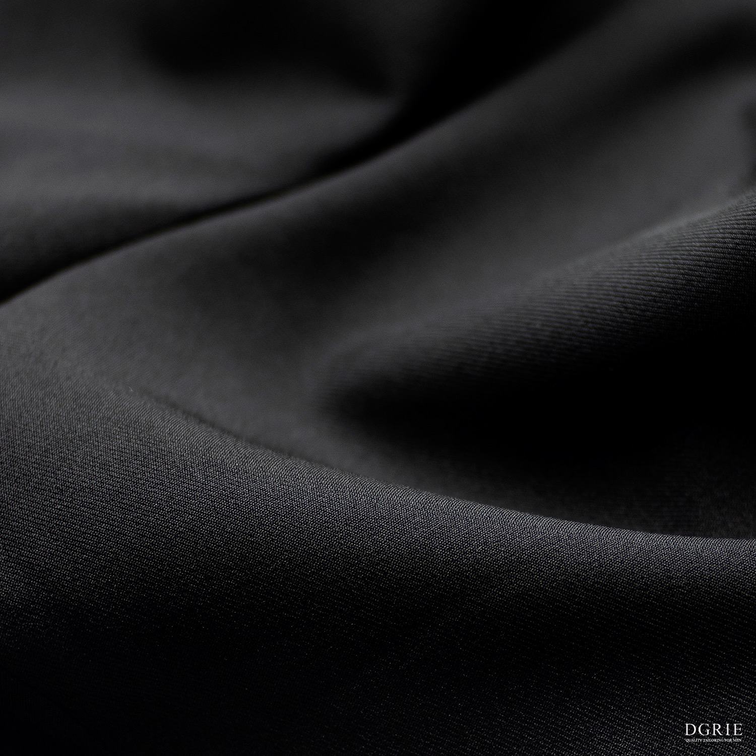 DGRIE PLAY — Classic Black Buckle-Belted Pleated Pants 9 DGRIE PLAY — Classic Black Buckle-Belted Pleated Pants