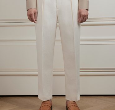 The Alabaster Ivory Pleated Linen Trousers - DGRIE