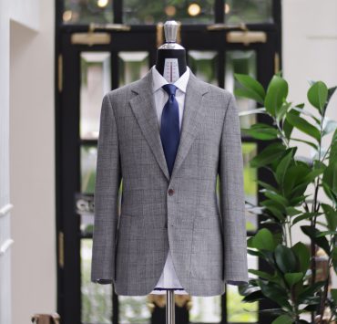 DGRIE - Classic Light Grey Plaid Suit in Loro Piana 'Summertime'