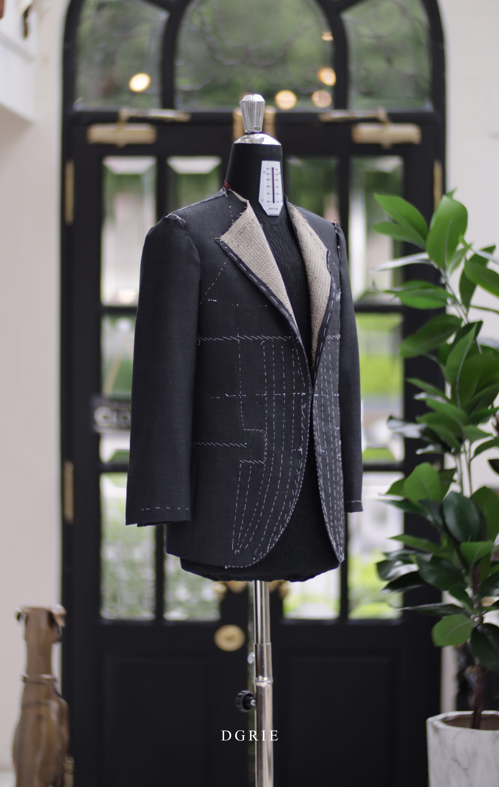DGRIE - Fitting Full Canvas Grey Suits ตัดสูทหางม้า