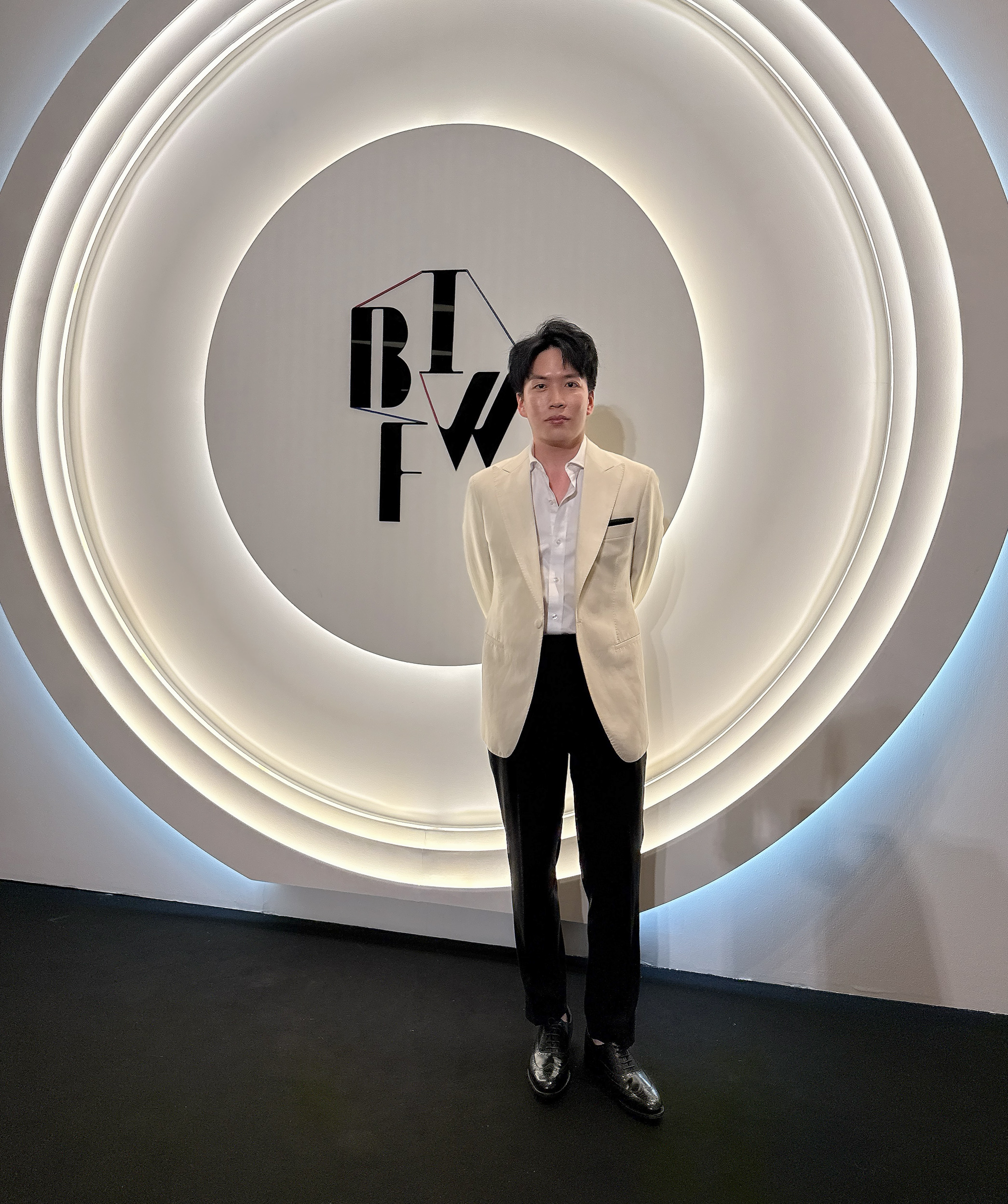 Ivory White Wool-Silk-Linen Jacket - Bangkok International Fashion Week 2026 5 Ivory White Wool-Silk-Linen Jacket - Bangkok International Fashion Week 2026