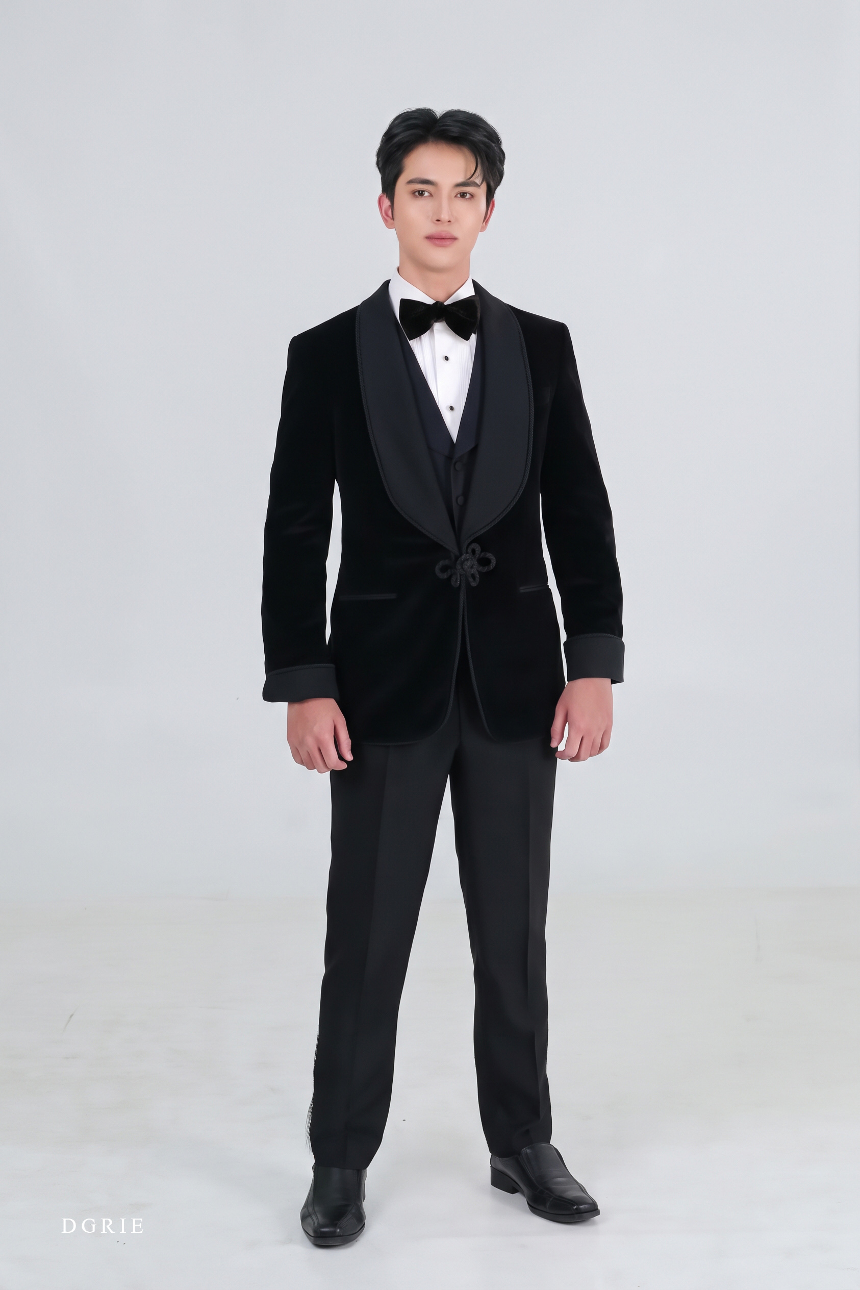 Lisu black-tie Tuxedo suits - Mister Global 2026 7 Lisu black-tie Tuxedo suits - Mister Global 2026
