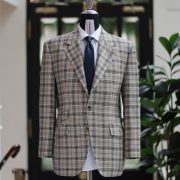 The Heritage Beige Check Blazer แจ็คเก็ตสูทลายตารางโทนสีเบจ