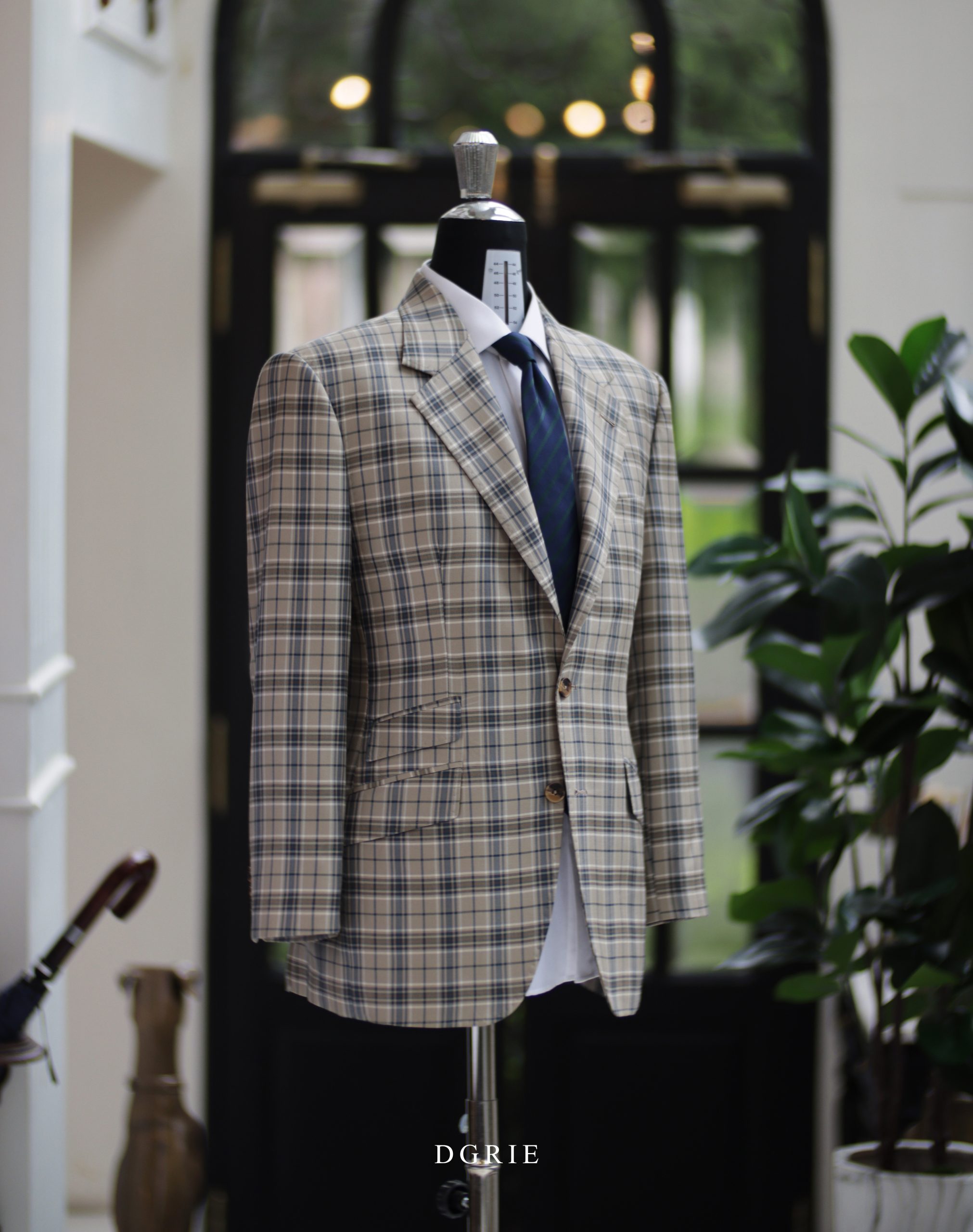 The Heritage Beige Check Blazer แจ็คเก็ตสูทลายตารางโทนสีเบจ 8 The Heritage Beige Check Blazer แจ็คเก็ตสูทลายตารางโทนสีเบจ