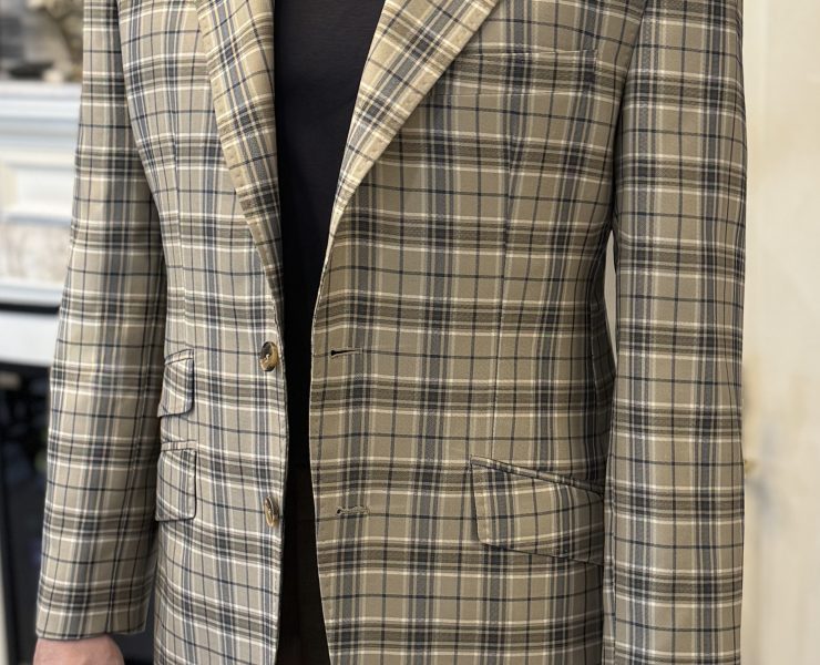 The Heritage Beige Plaid Blazer แจ็คเก็ตสูทลายตารางโทนสีเบจ
