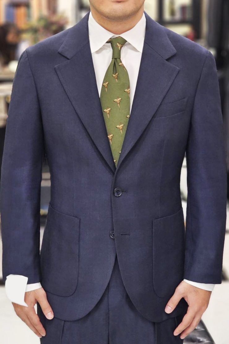 ตัดสูทวินเทจ สีน้ำเงินในสไตล์คลาสสิค DGRIE Navy Classic Notch Lapel