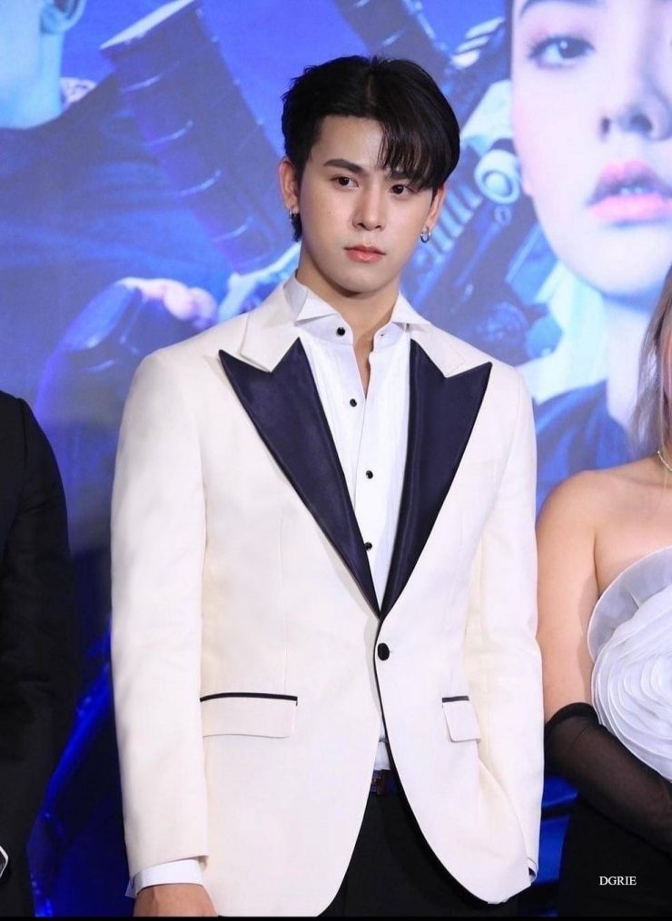DGRIE Spotlight : Patpasit Na Songkhla Dinner Tuxedo Suit 15 DGRIE Spotlight : Patpasit Na Songkhla Dinner Tuxedo Suit