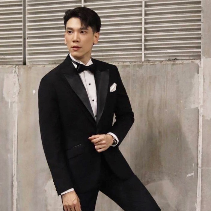 DGRIE Spotlight : K. Kornkan - Double Peak Lapel Tuxedo