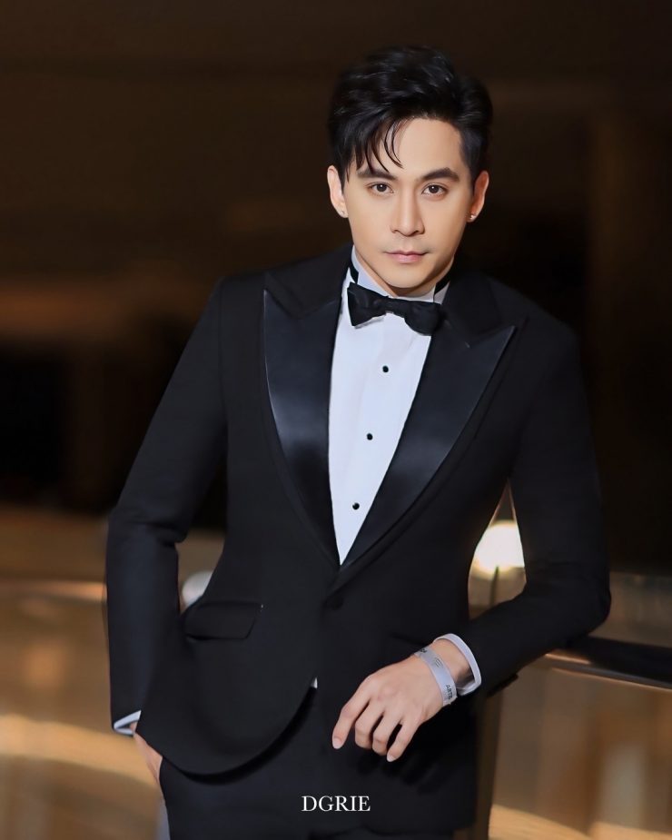 DGRIE Spotlight : ฐปนัท Super Black Double Peak Tuxedo 24 DGRIE Spotlight : ฐปนัท Super Black Double Peak Tuxedo