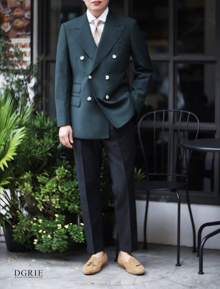 ตัดสูท CLASSIC DARK GREEN LOW GORGE LAPEL SUITS 23 ตัดสูท CLASSIC DARK GREEN LOW GORGE LAPEL SUITS