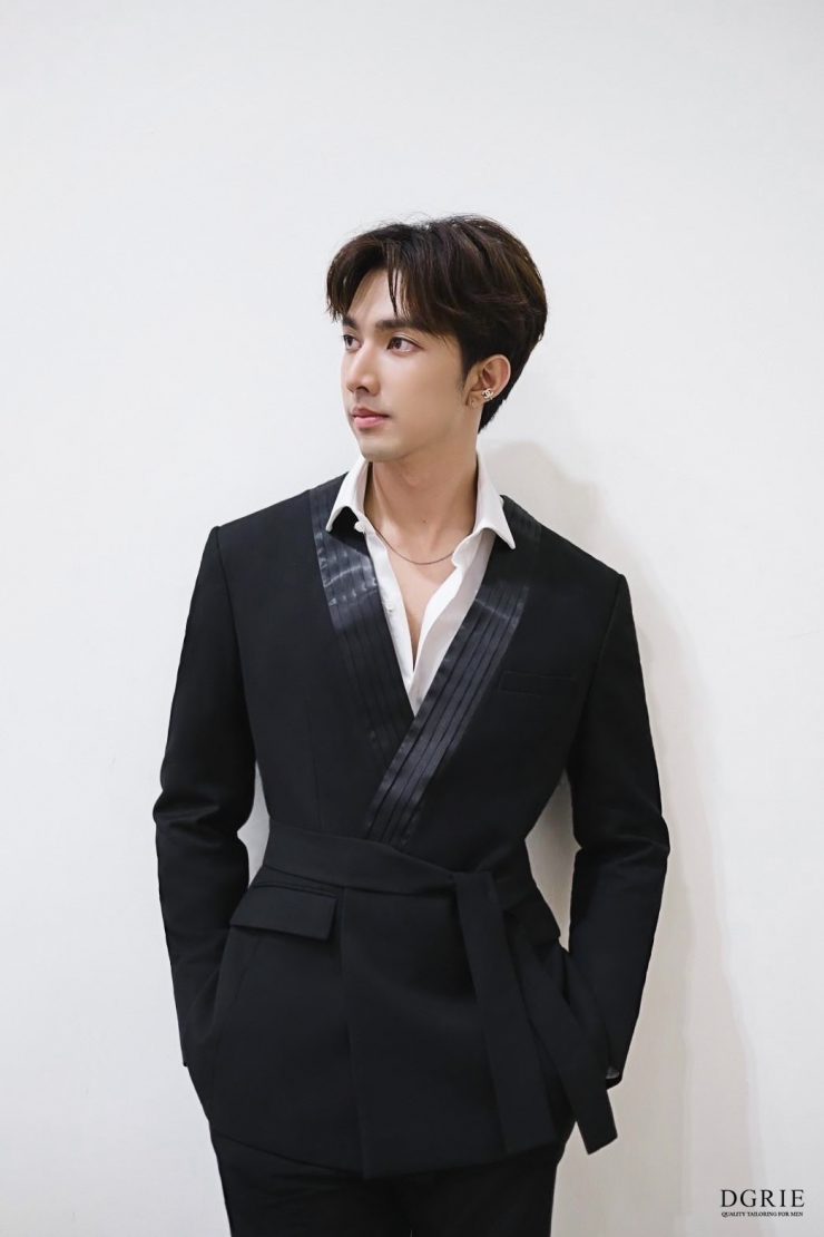 กรณ์ ศิริสรณ์ - korns | Super Black Tuxedo 25 กรณ์ ศิริสรณ์ - korns | Super Black Tuxedo
