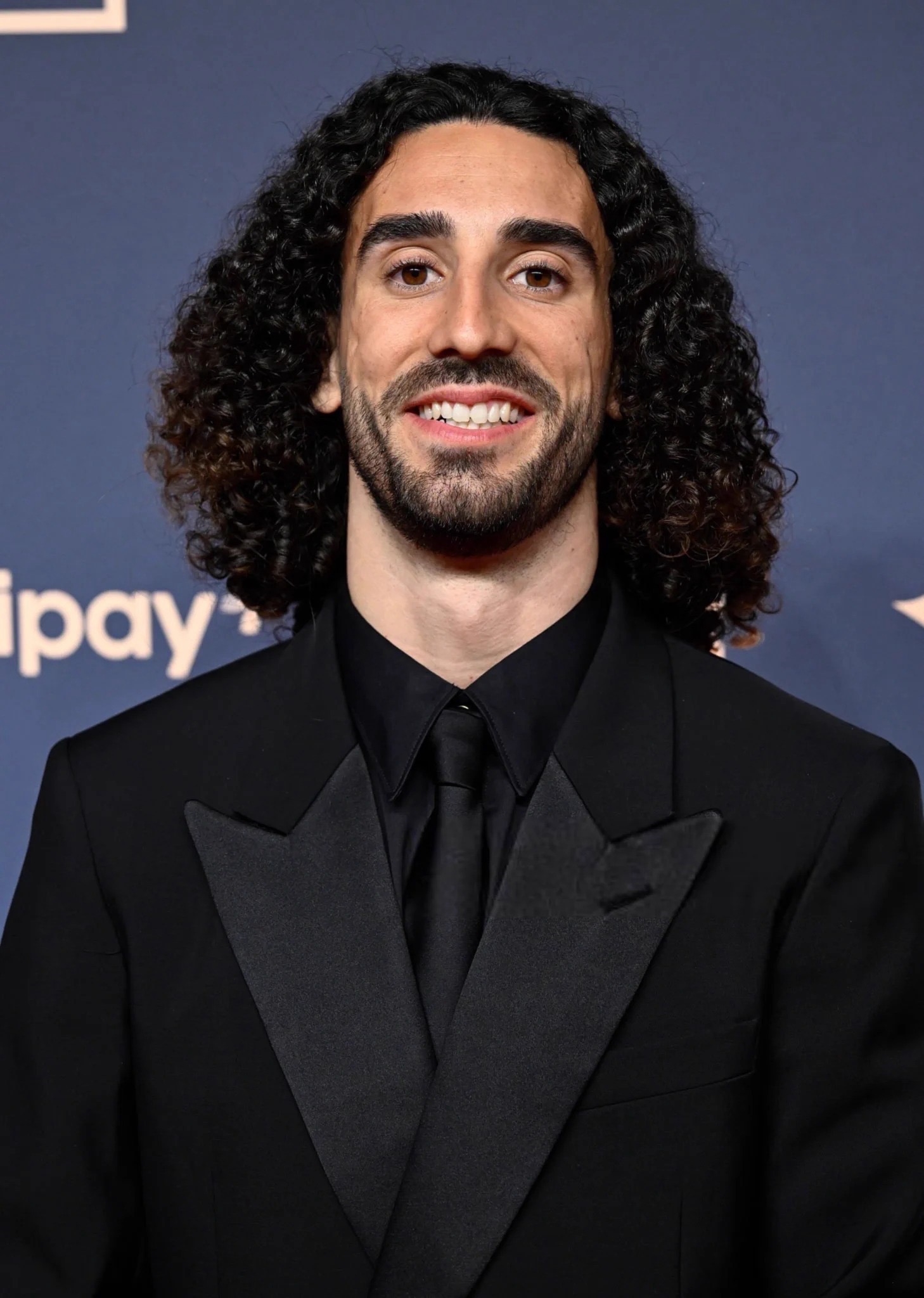 เจาะลุคพรมแดง BALLON D’OR 2026 ของเหล่าซูเปอร์สตาร์ลูกหนัง 8 เจาะลุคพรมแดง BALLON D’OR 2026 ของเหล่าซูเปอร์สตาร์ลูกหนัง