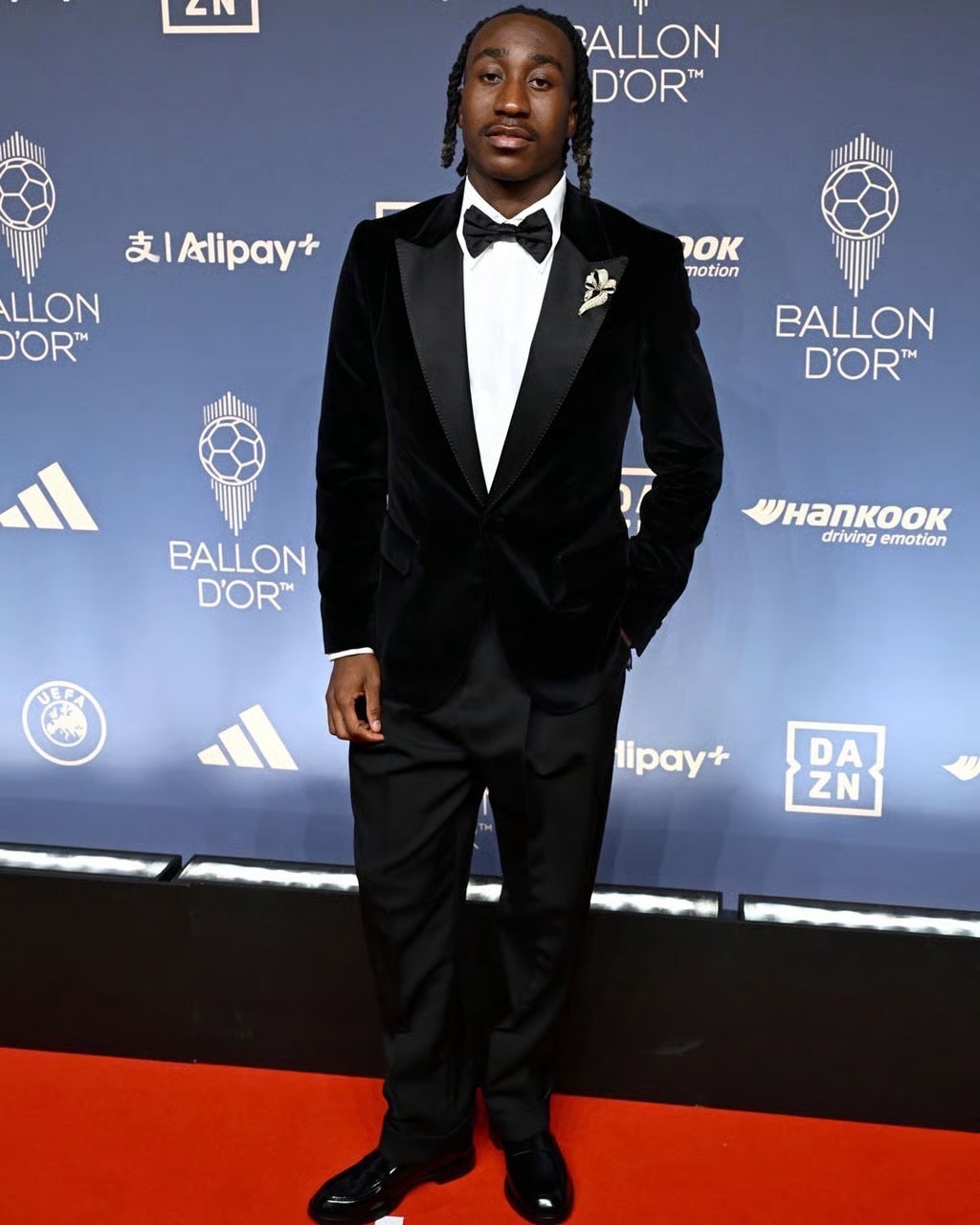 เจาะลุคพรมแดง BALLON D’OR 2026 ของเหล่าซูเปอร์สตาร์ลูกหนัง 3 เจาะลุคพรมแดง BALLON D’OR 2026 ของเหล่าซูเปอร์สตาร์ลูกหนัง