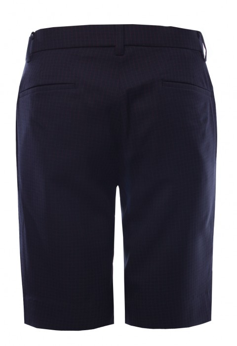 กางเกงสีน้ำเงินขาสั้น ลายตารางแดง