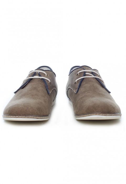 รองเท้าหนังสีน้ำตาลตัดสีกลม