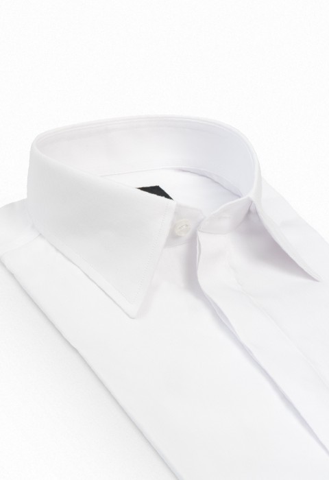 WHITE STRAIGHT POINT COLLAR SHIRT