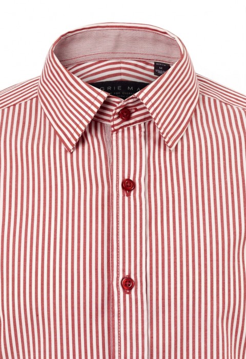 เสื้อเชิ้ตลายทางสีแดง